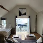 Sveggvika Гостевой дом Sveggen